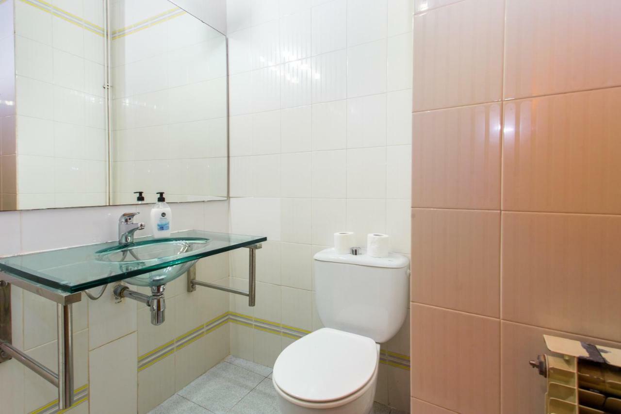 ברצלונה Friendly Rentals Rambla Flower מראה חיצוני תמונה